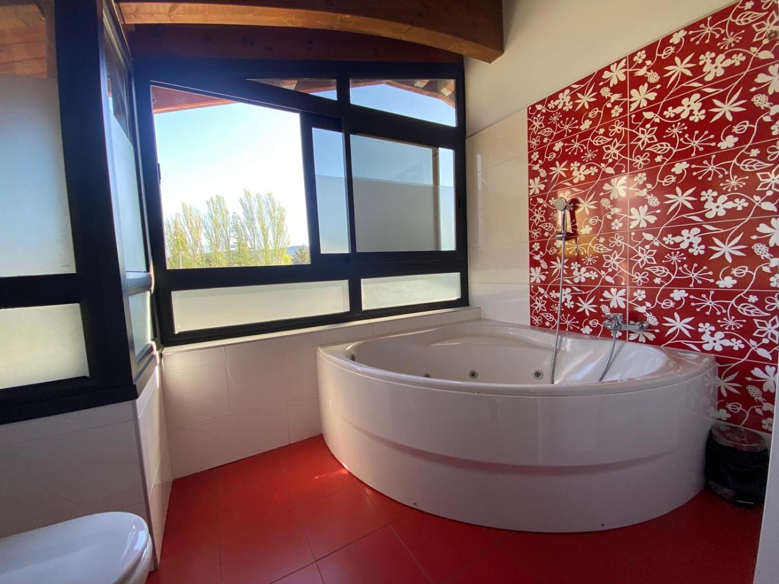 Roomrural Hotel Iru-Bide Lumbier Exterior photo