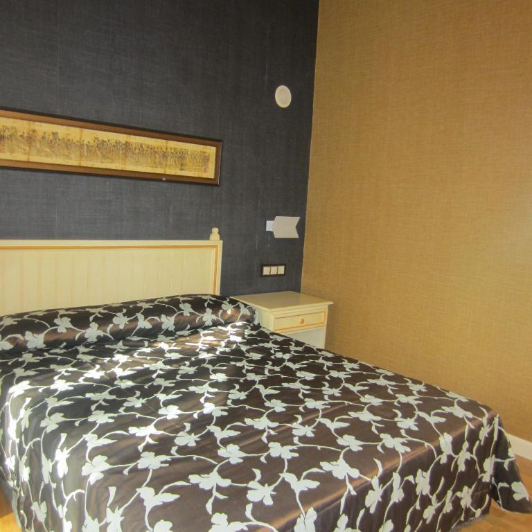 Roomrural Hotel Iru-Bide Lumbier Room photo