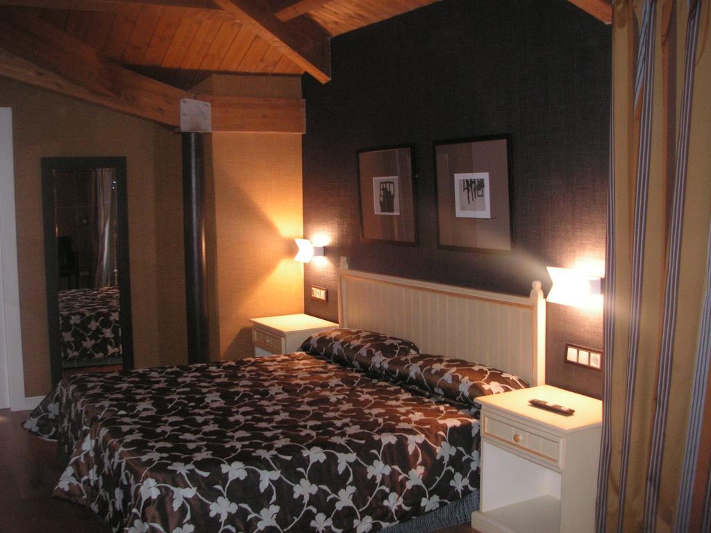 Roomrural Hotel Iru-Bide Lumbier Exterior photo